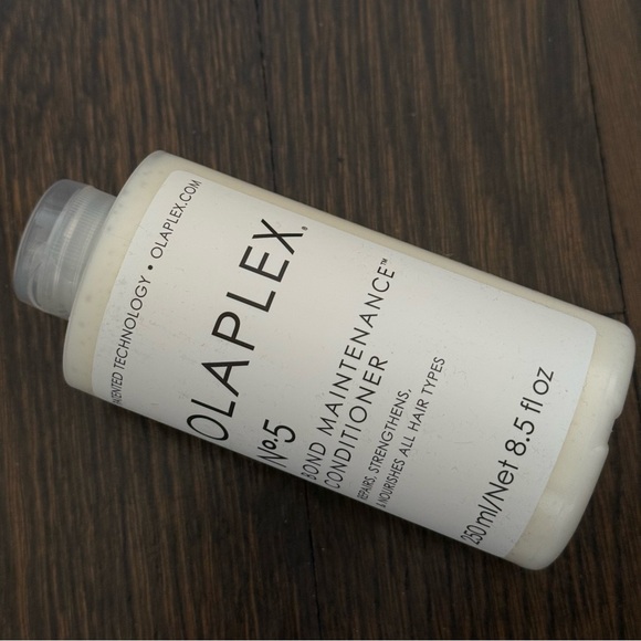 OLAPLEX Other - SEALED OLAPLEX No.5 Bond Maintenance Strengthening & Reparative Hair Conditioner
